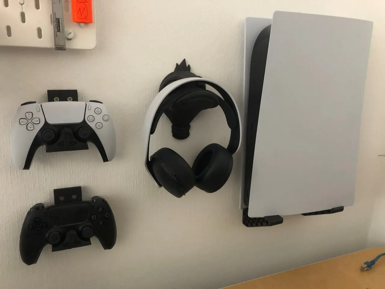 Wall bracket for PS5 SLIM version with Disc