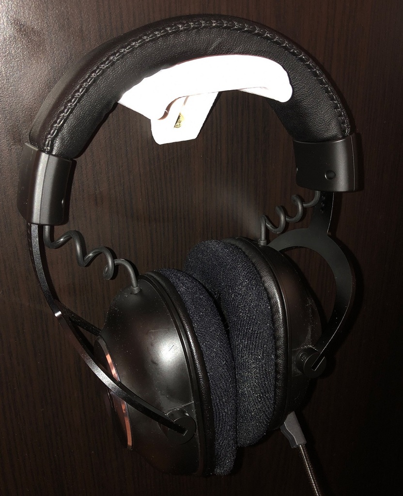 Wallmounted Headphone Holder