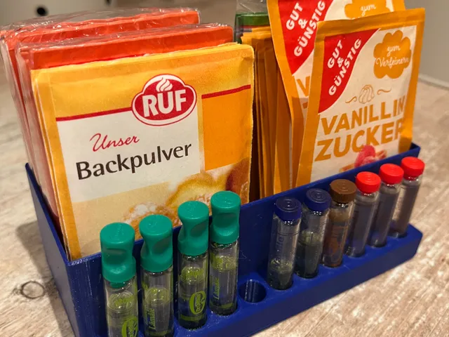 Behälter für Backutensilien