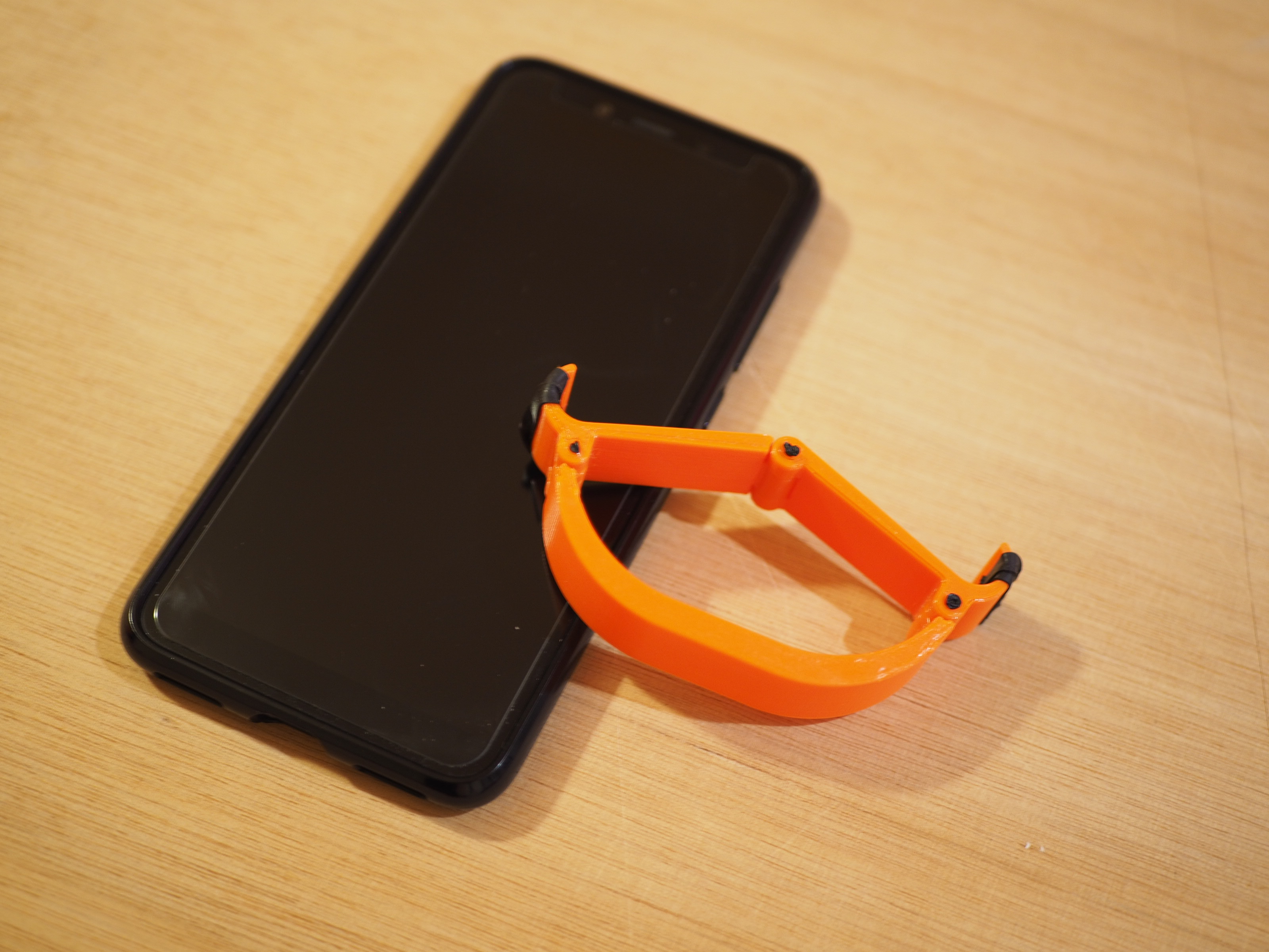 Snapping Handlebar Mobile phone Clamp by Stamos Download free STL