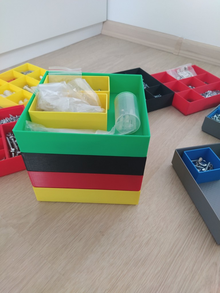 Miniatura 4 do modelo 3D KraBox - stackable boxes