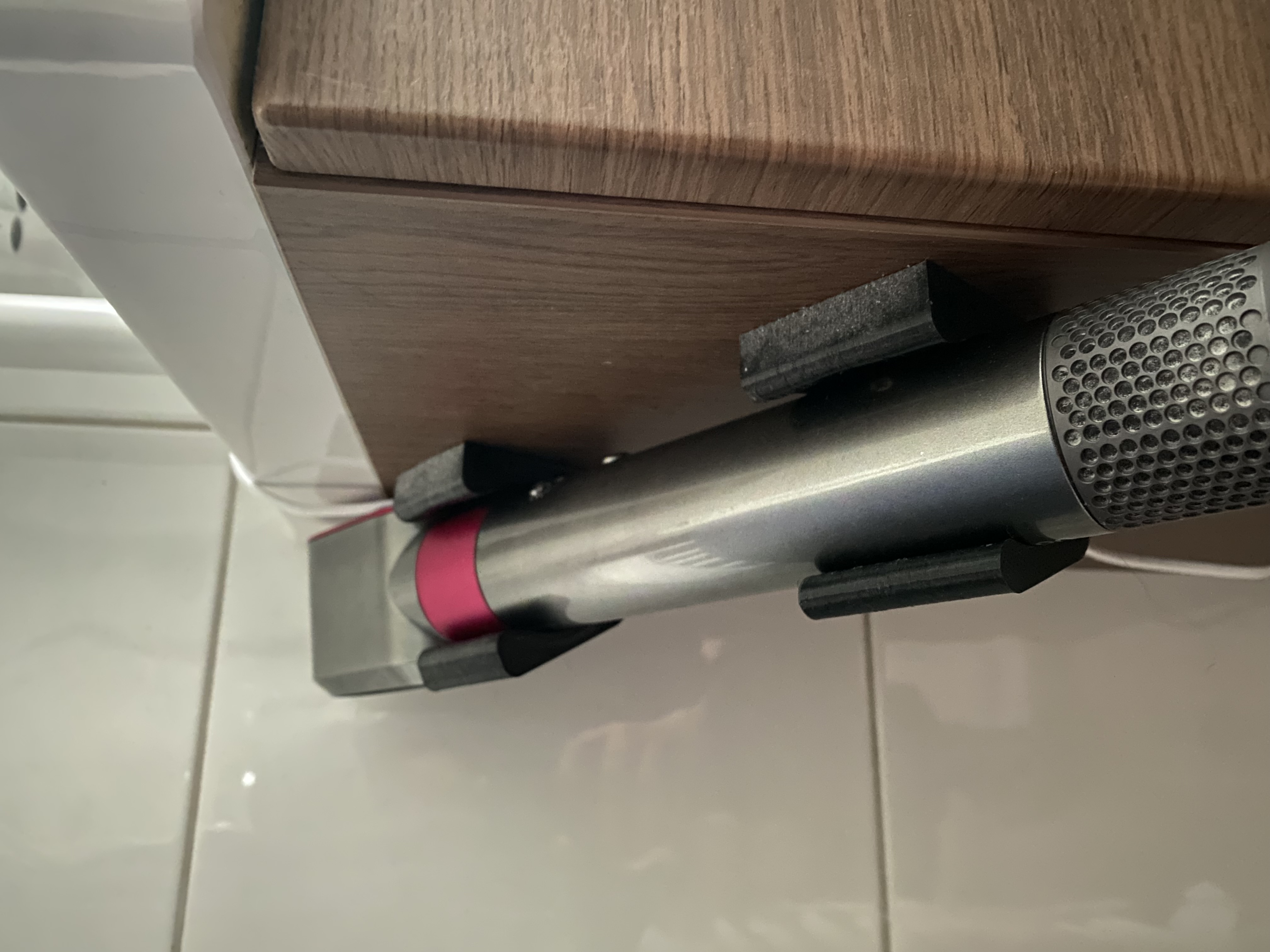Dyson Airwrap Wallmount