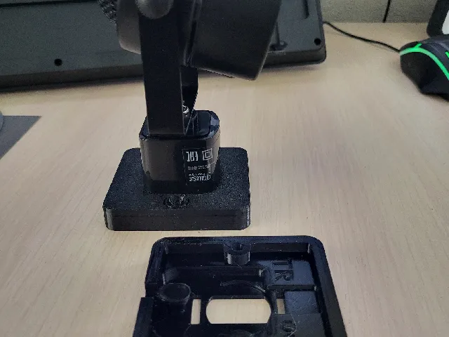 Крепление для трекового светильника TR003 Track Light (GU 10)