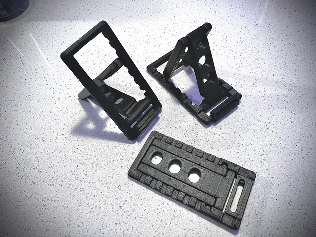 Compact Print-in-place Reversible Tablet / Phone Stand