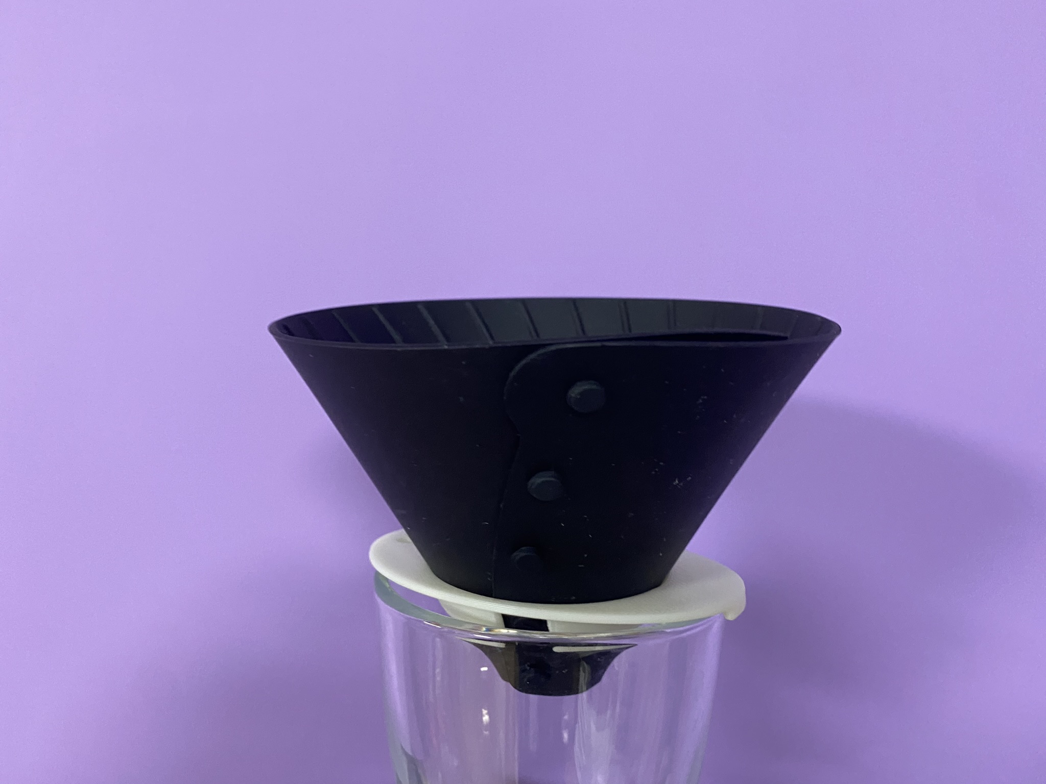 Hario Zebrang V60 dripper holder