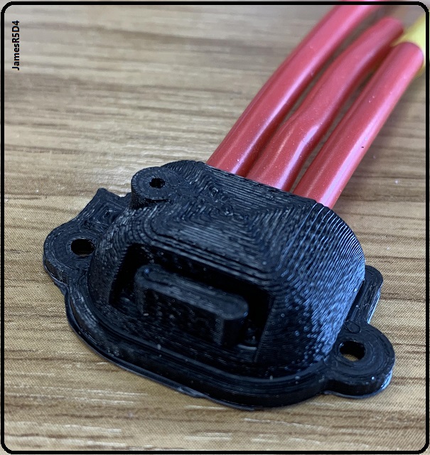 Tri-tube socket