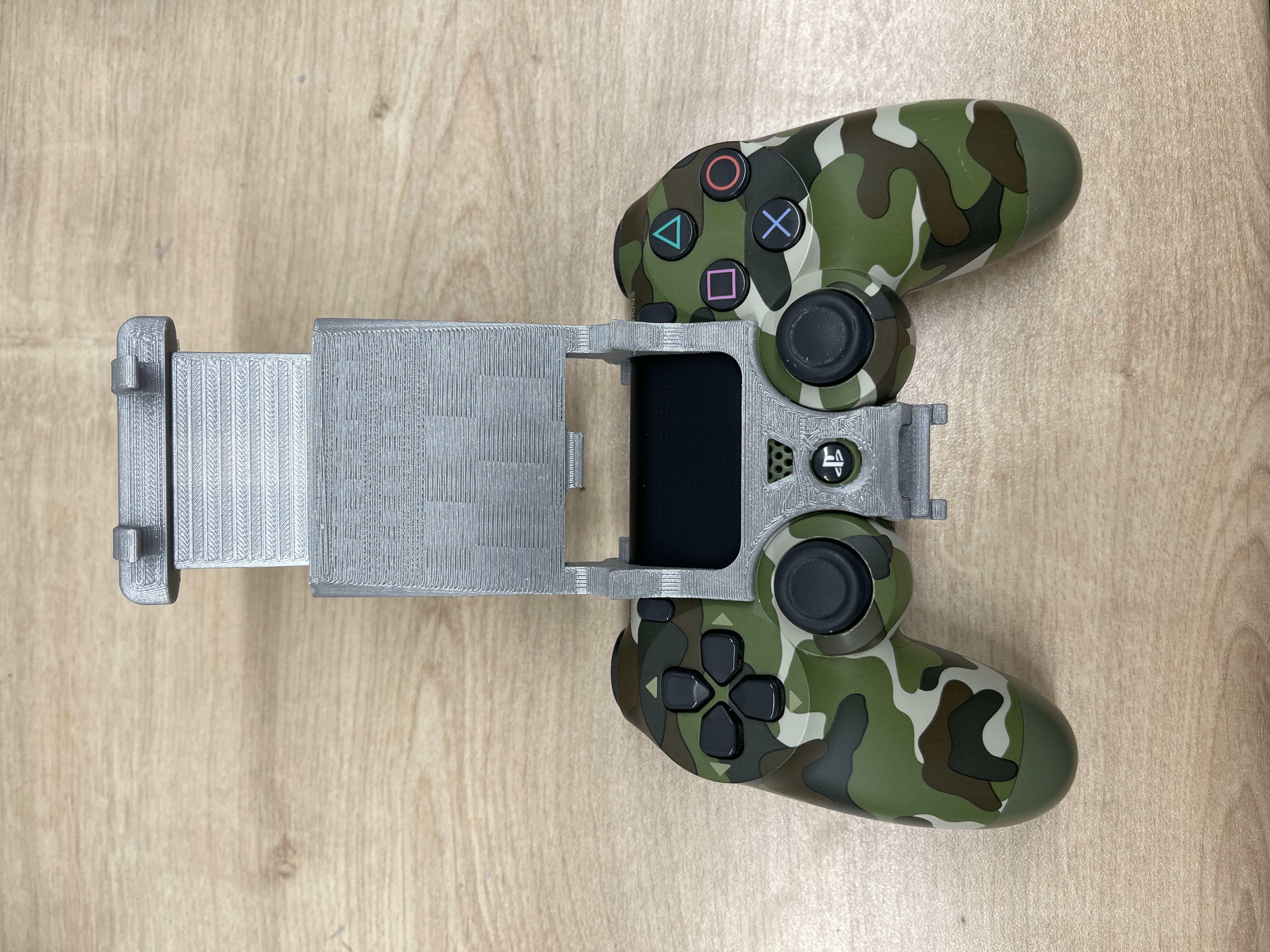 PS4 Duleshock Phone mount.