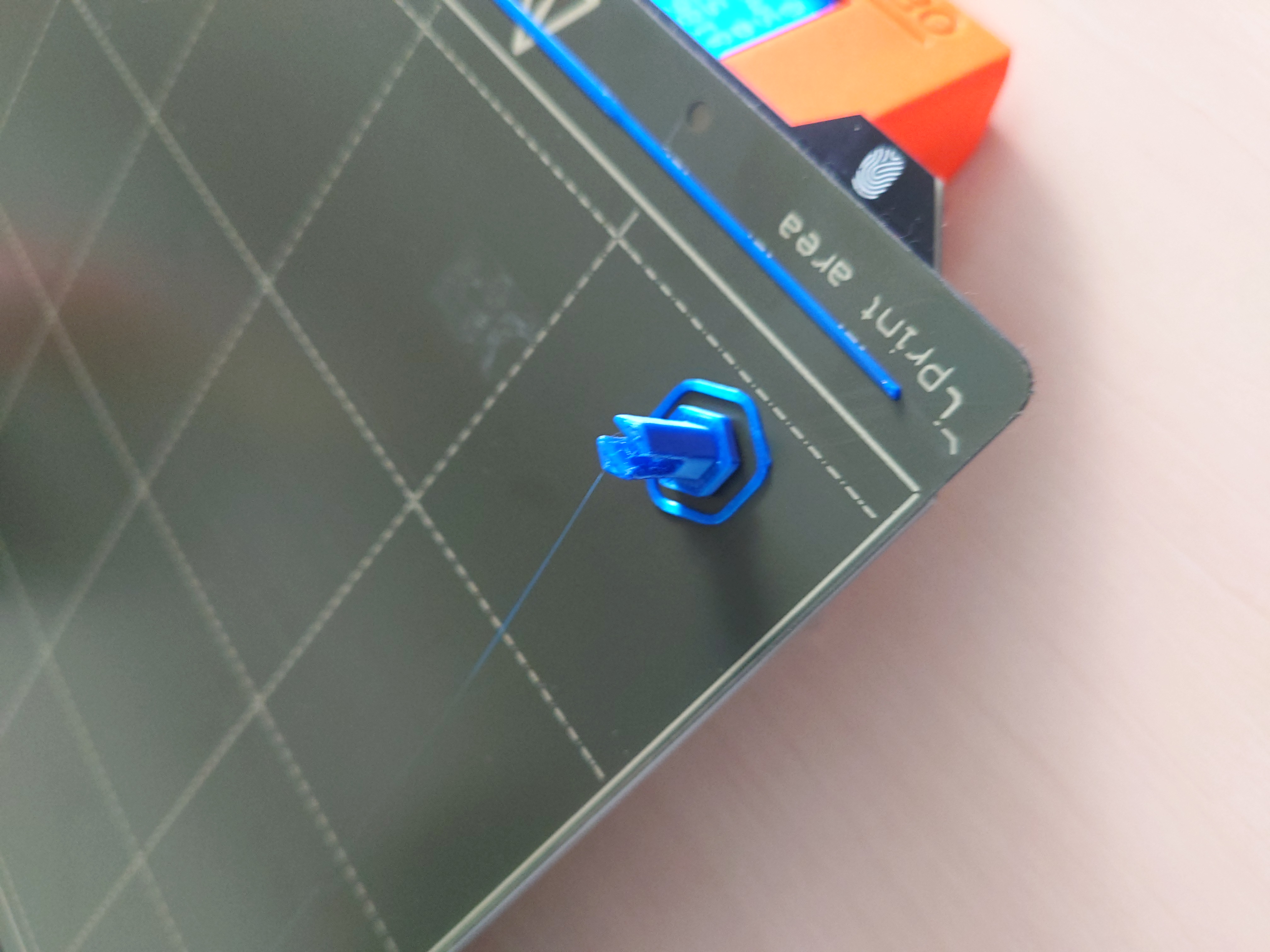 Miniatura 2 do modelo 3D Simple filament clip