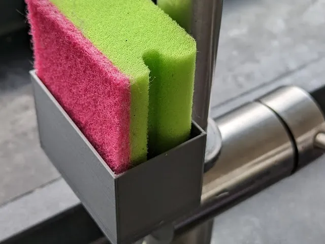Kitchen sink sponge holder