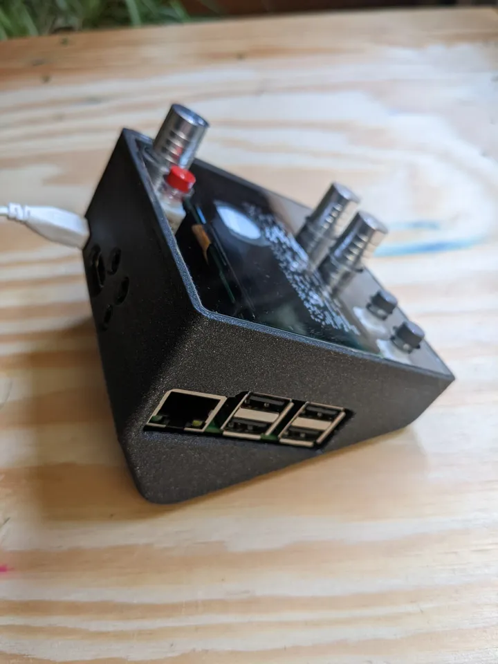 Norns Shield angled case by Fisher | Download free STL model