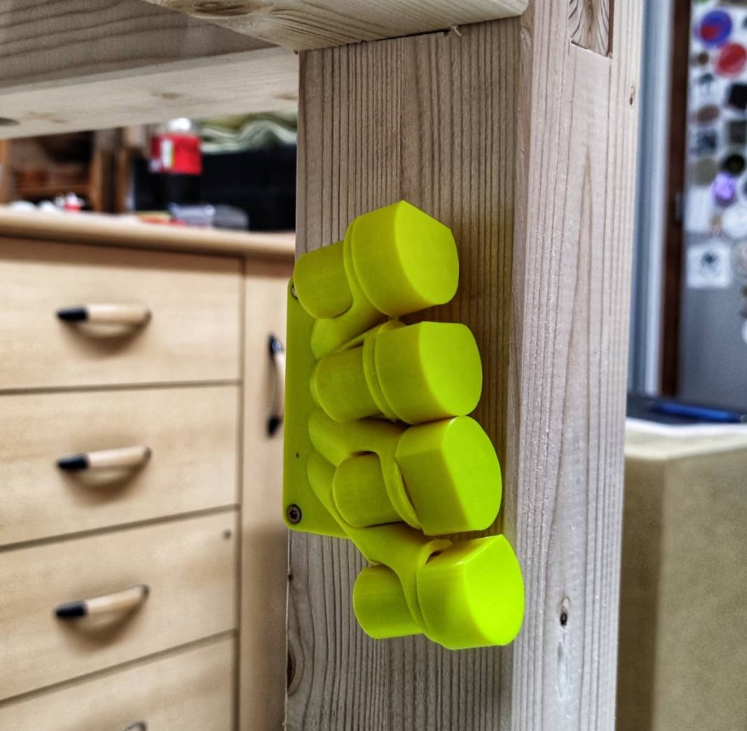 Simple Bench Dog & Holder