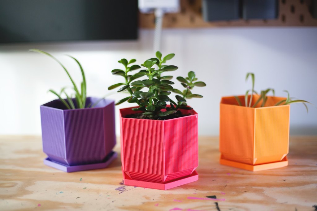 hexagonal vase mode planter