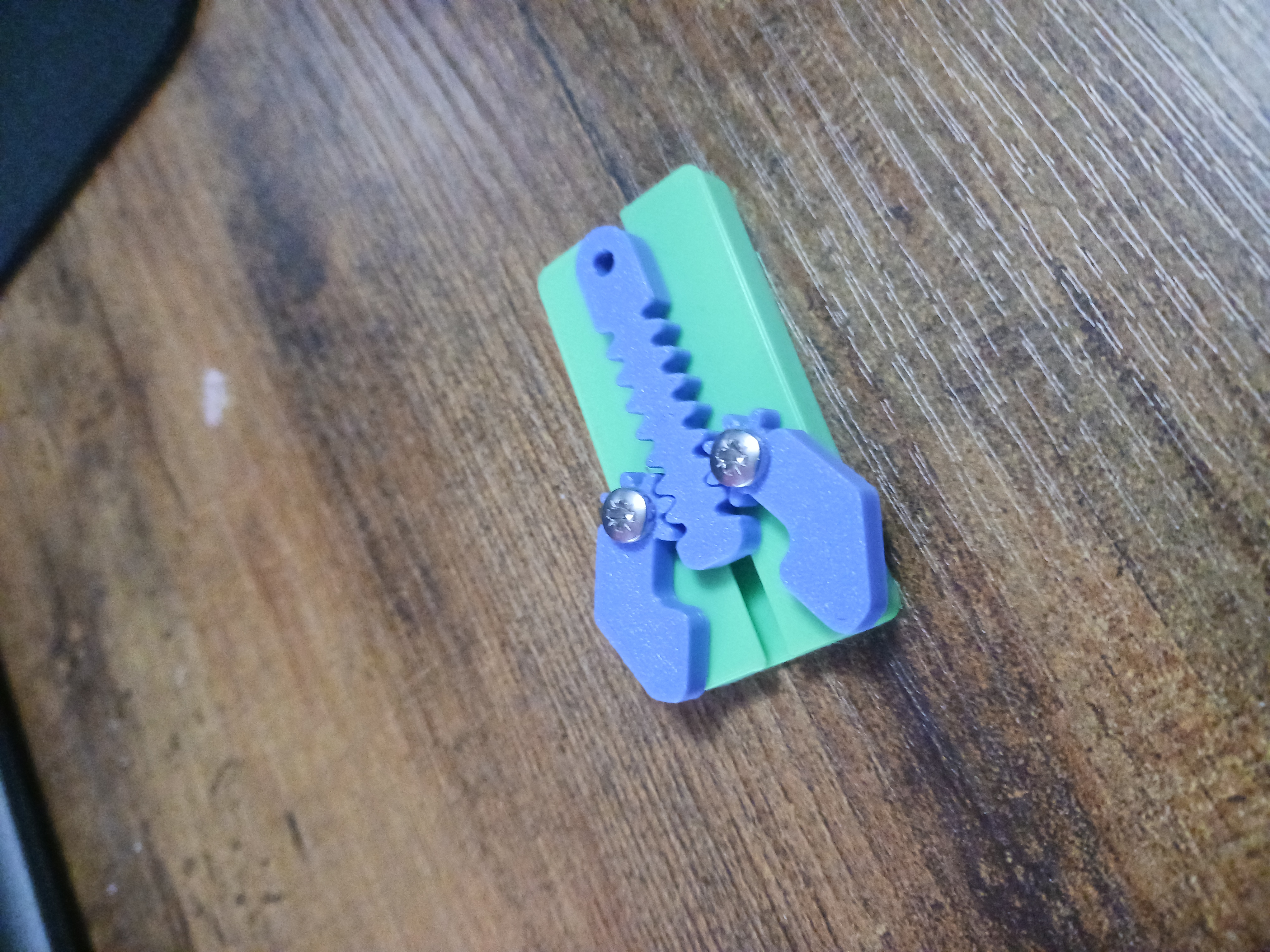 Rack And Pinion Claw Mechanism