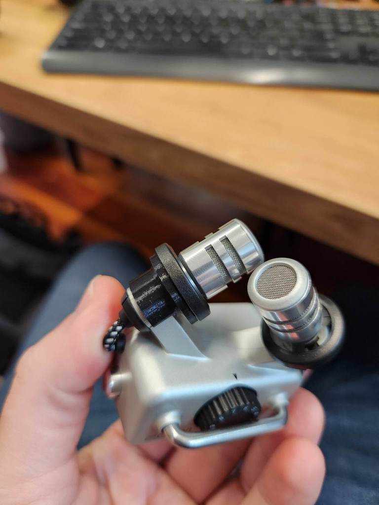 Zoom XYH-5 retaining bracket