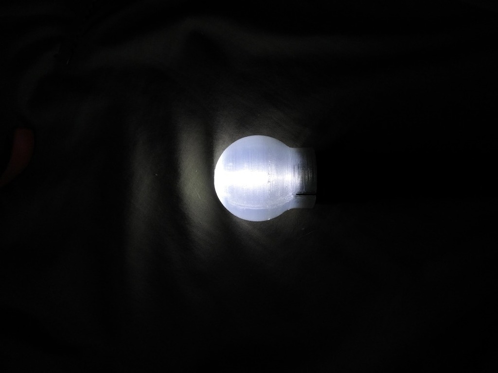 Miniatura 5 do modelo 3D Flashlight globe diffuser