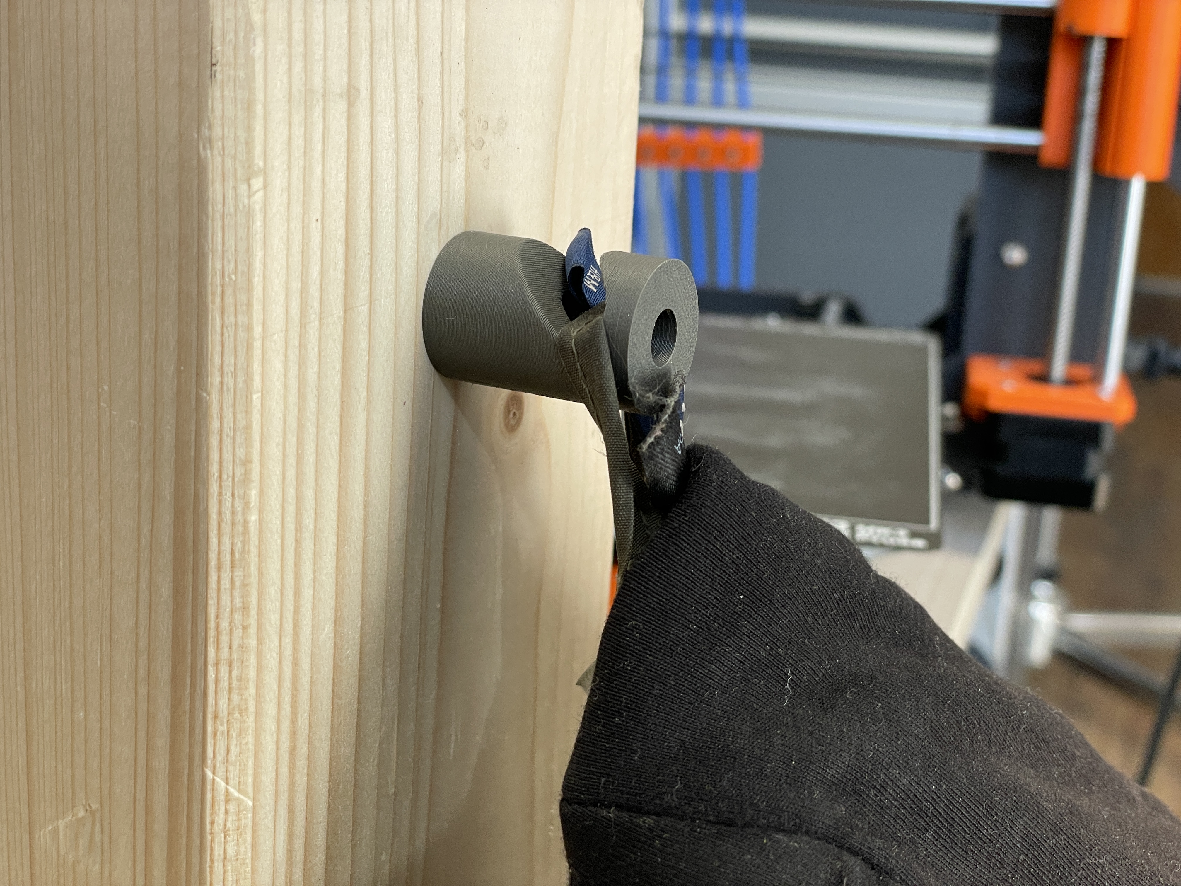 Minimalisitc Wall Hook (Supportless!)
