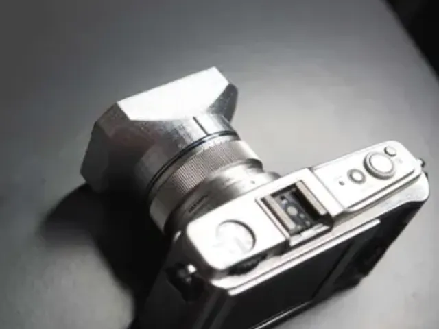 Olympus 12mm F2.0 lens hood