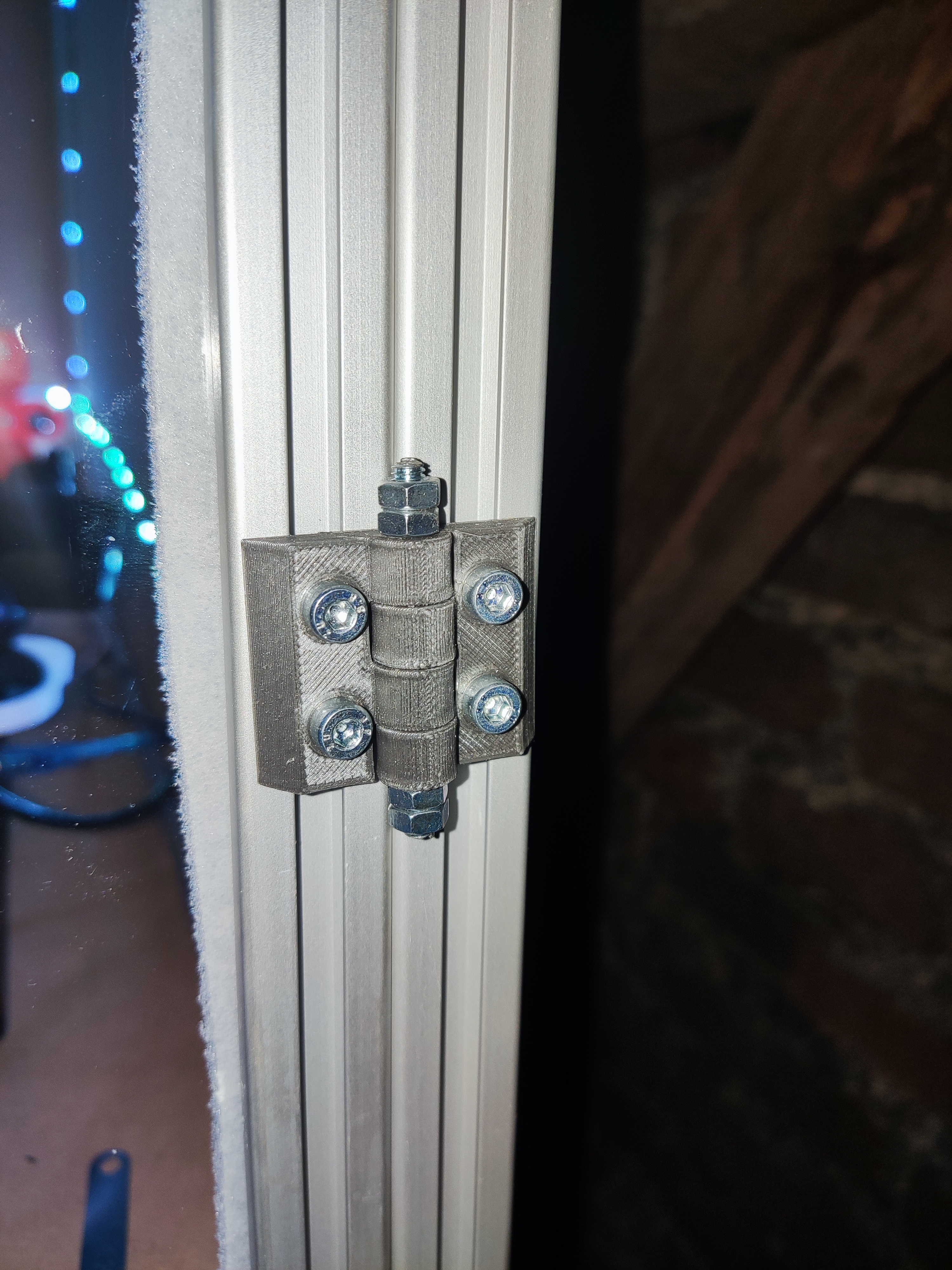 2020 profile hinge