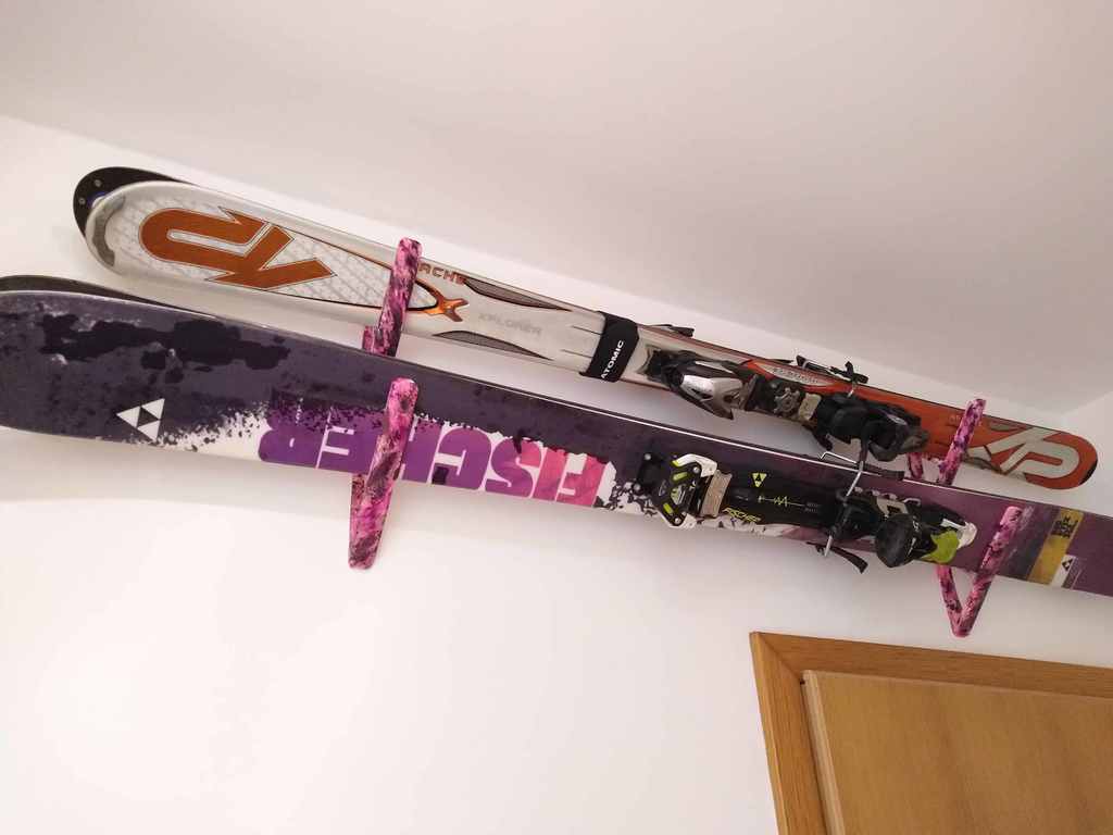 Ski best sale wall mount