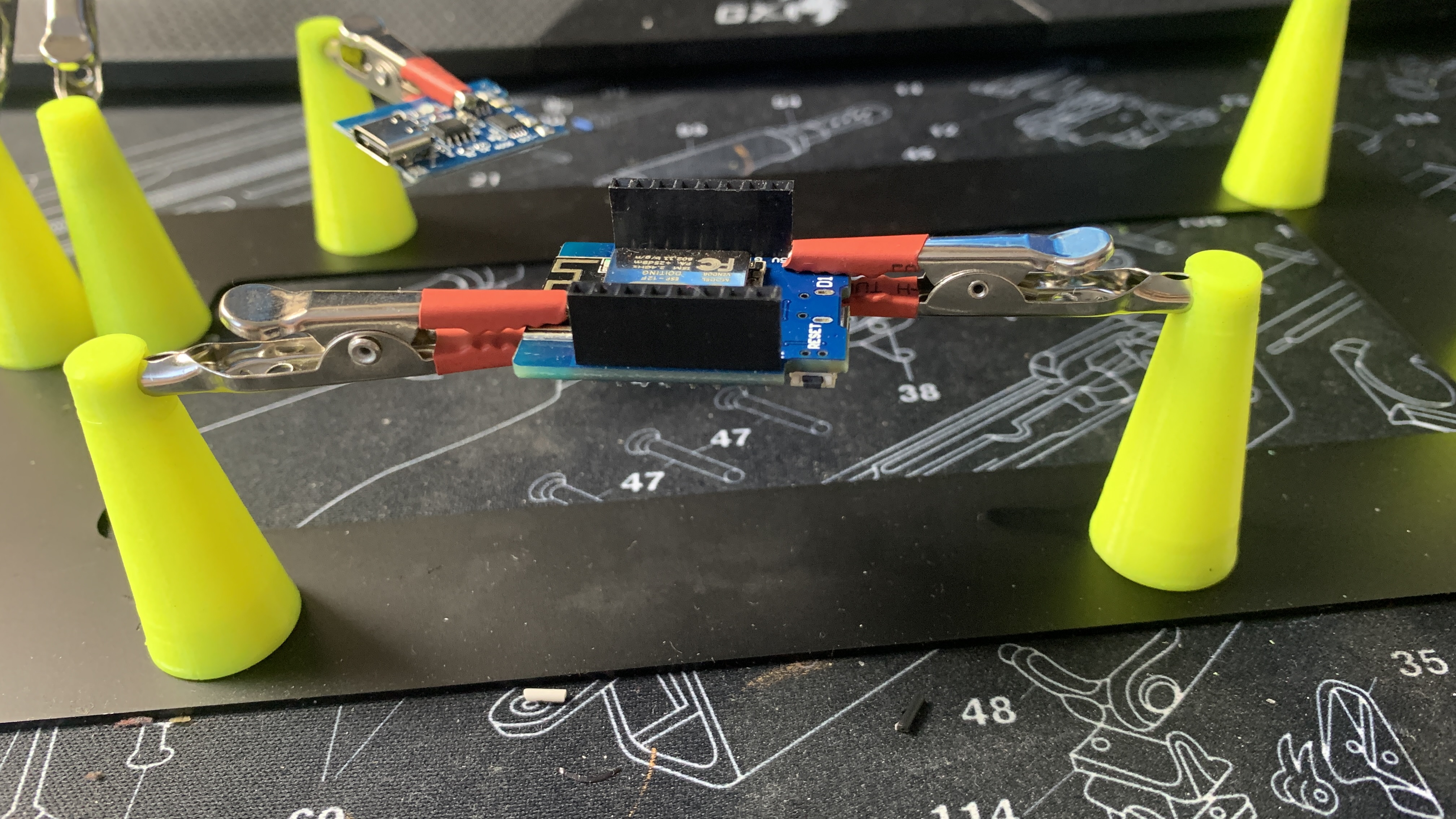 Simple Hand  - Magnetic PCB Board Fixed Clip Third Helping Hand