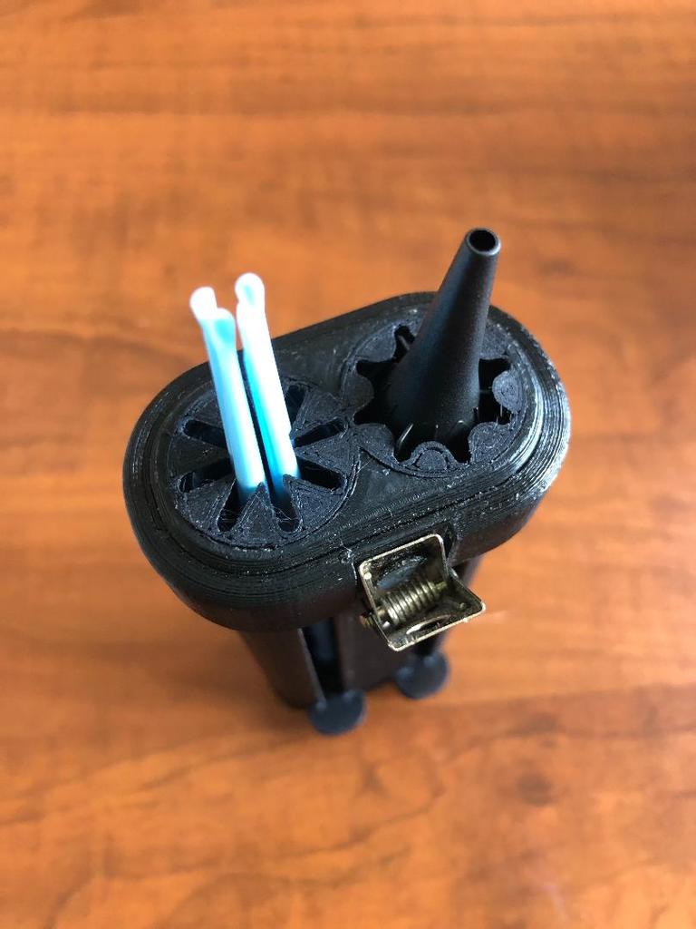 Otoscope speculum pocket dispenser by CrackFox Download free STL