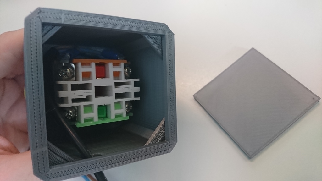 Miniatura 4 do modelo 3D Emergency Stop Button Housing