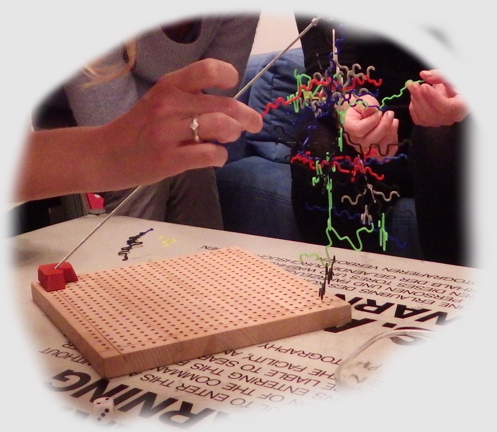 Makerboard Game #3: SUSPENsion-baseD balance game