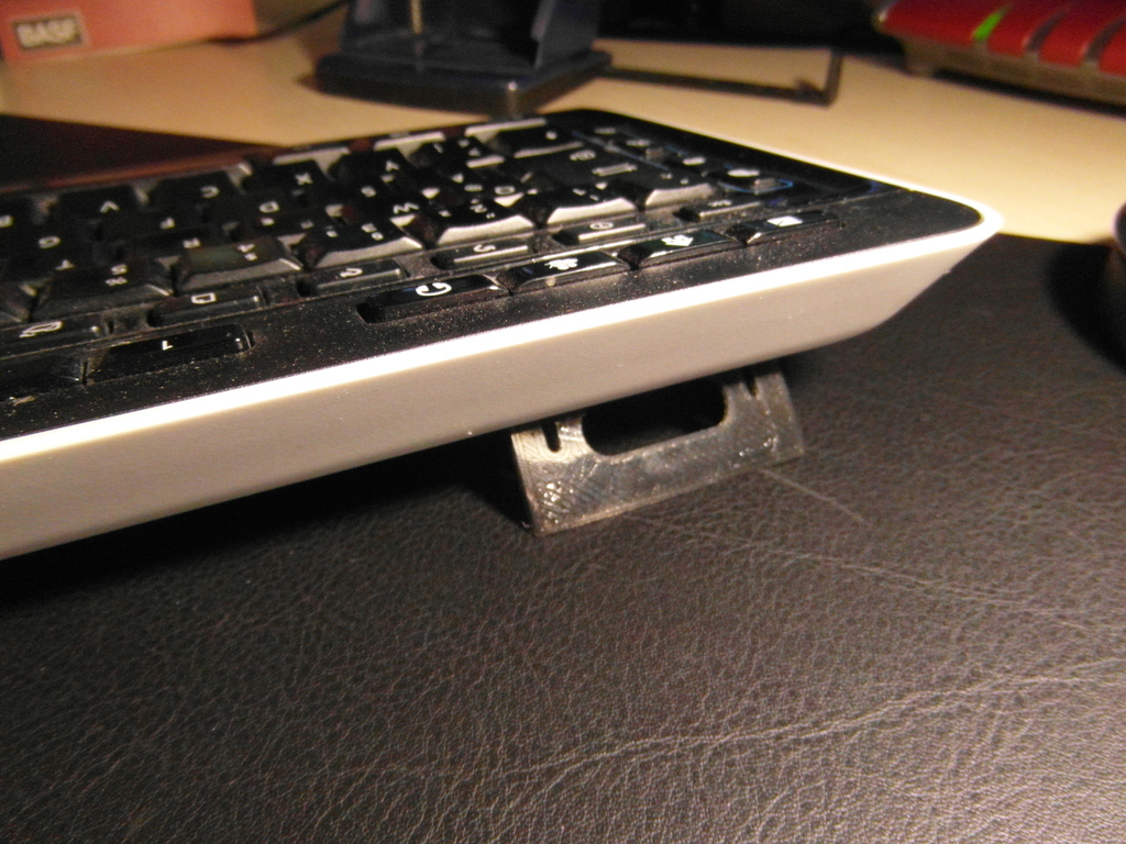 replacement foot compatible with "Microsoft Wireless Keyboard 3000 v2.0"