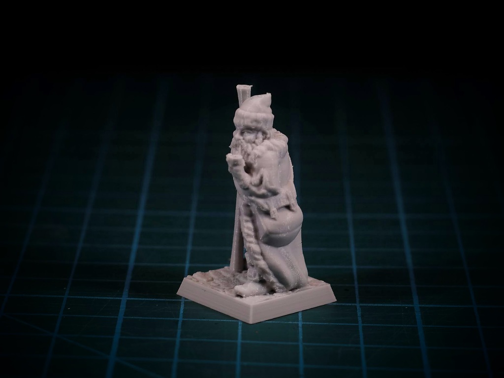 Santa/traveller 28mm (supportless, FDM friendly) — 2