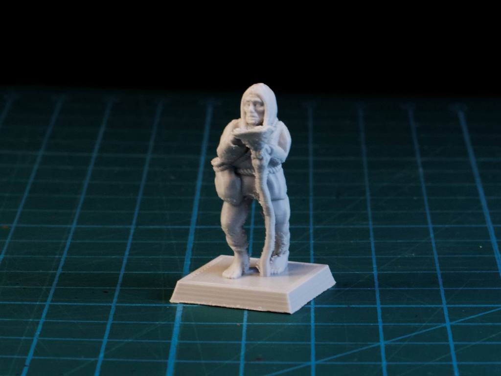 Beggar 28mm (supportless, FDM friendly) — 2