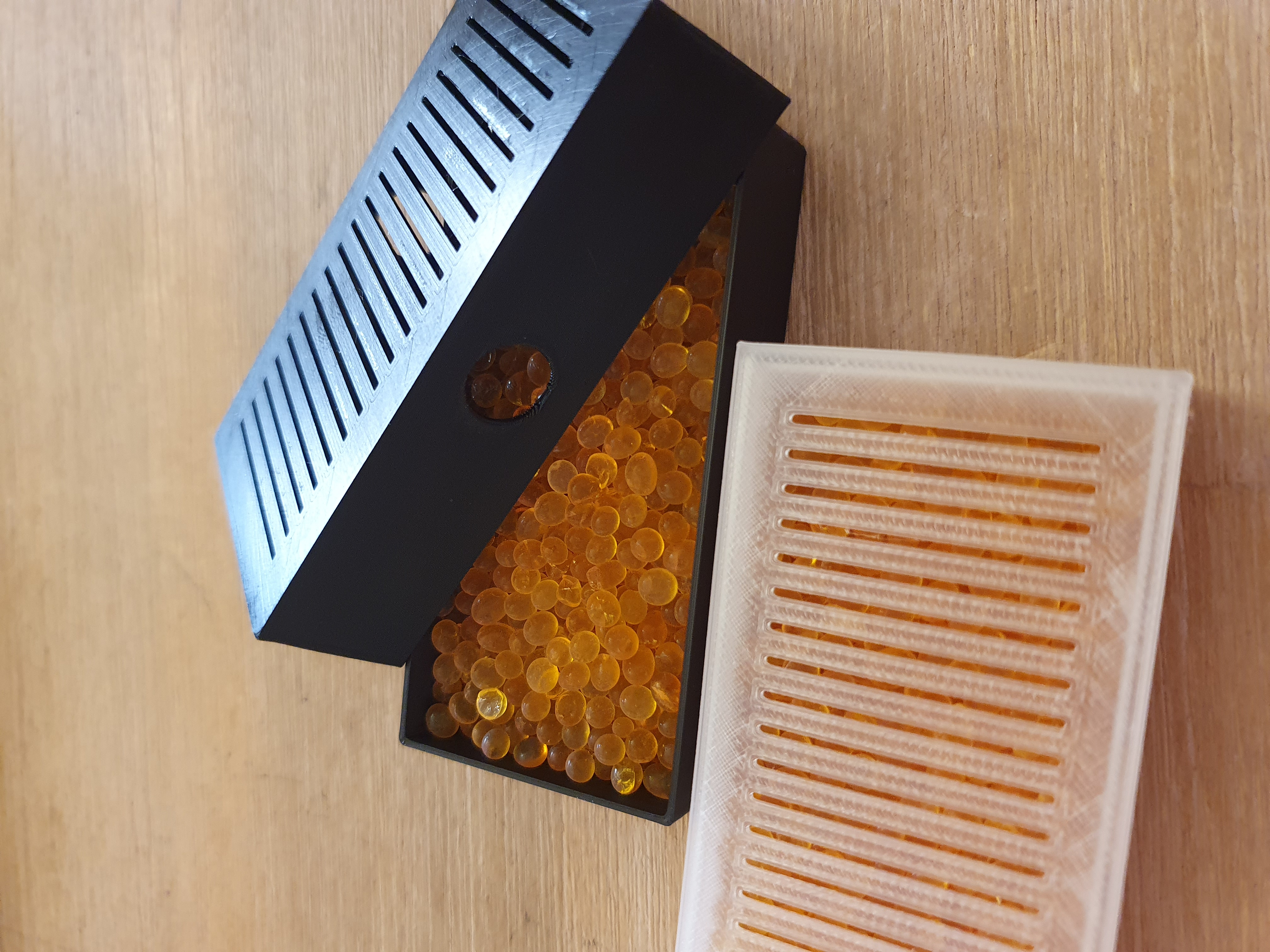 Drybox / Silica Box 20x40x80mm