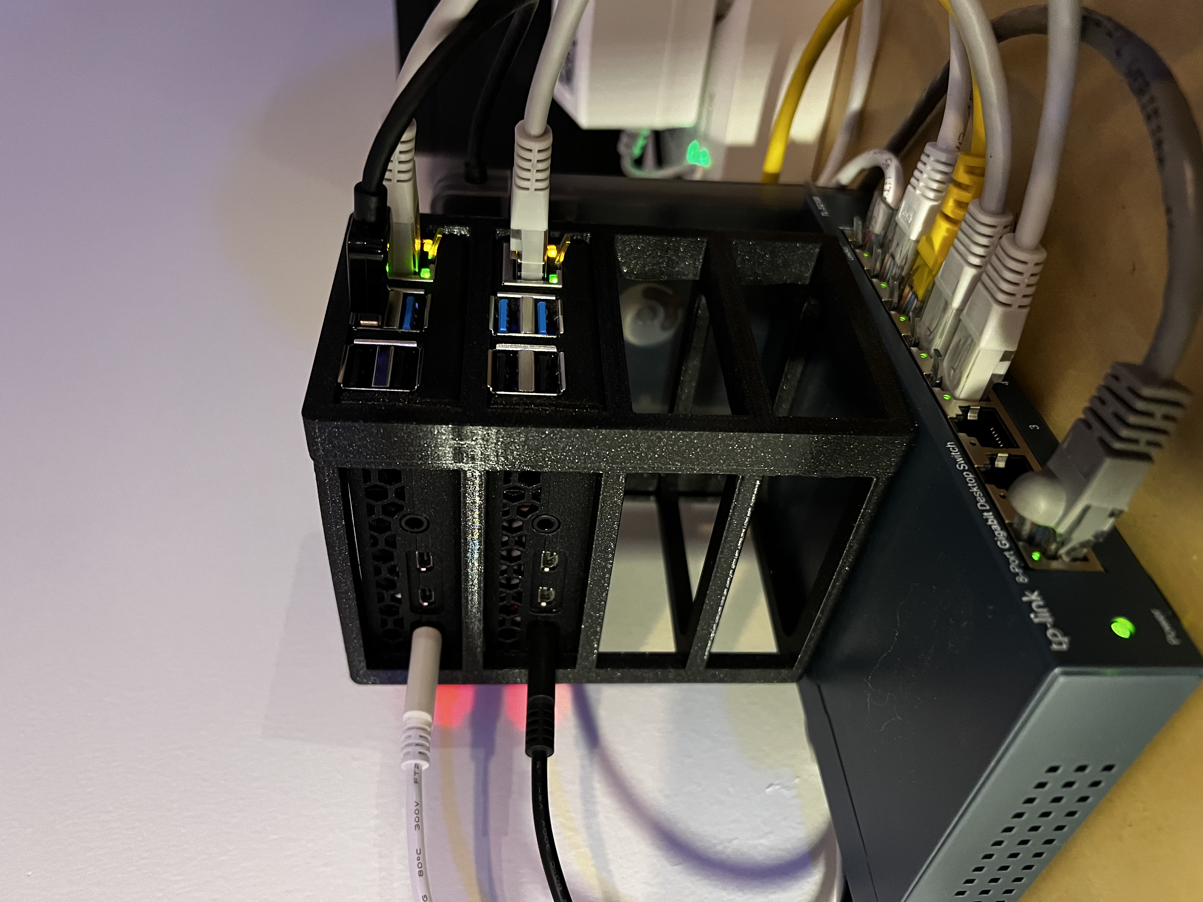 Miniatura 2 do modelo 3D Raspberry Pi Rack