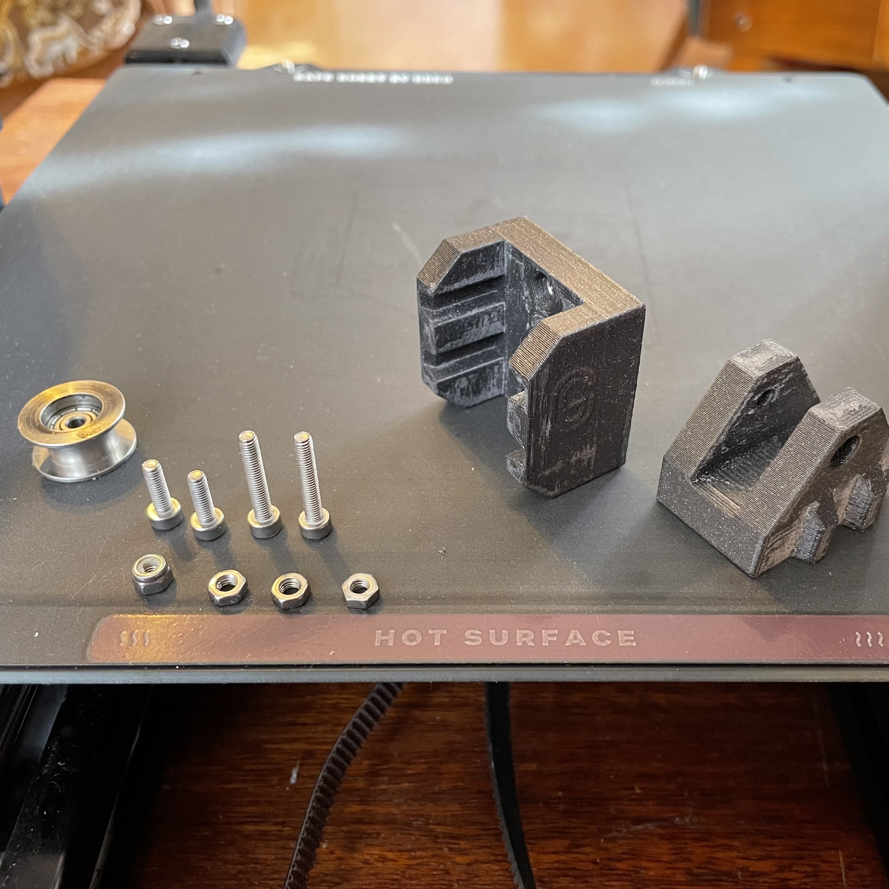 Y-axis belt tensioner