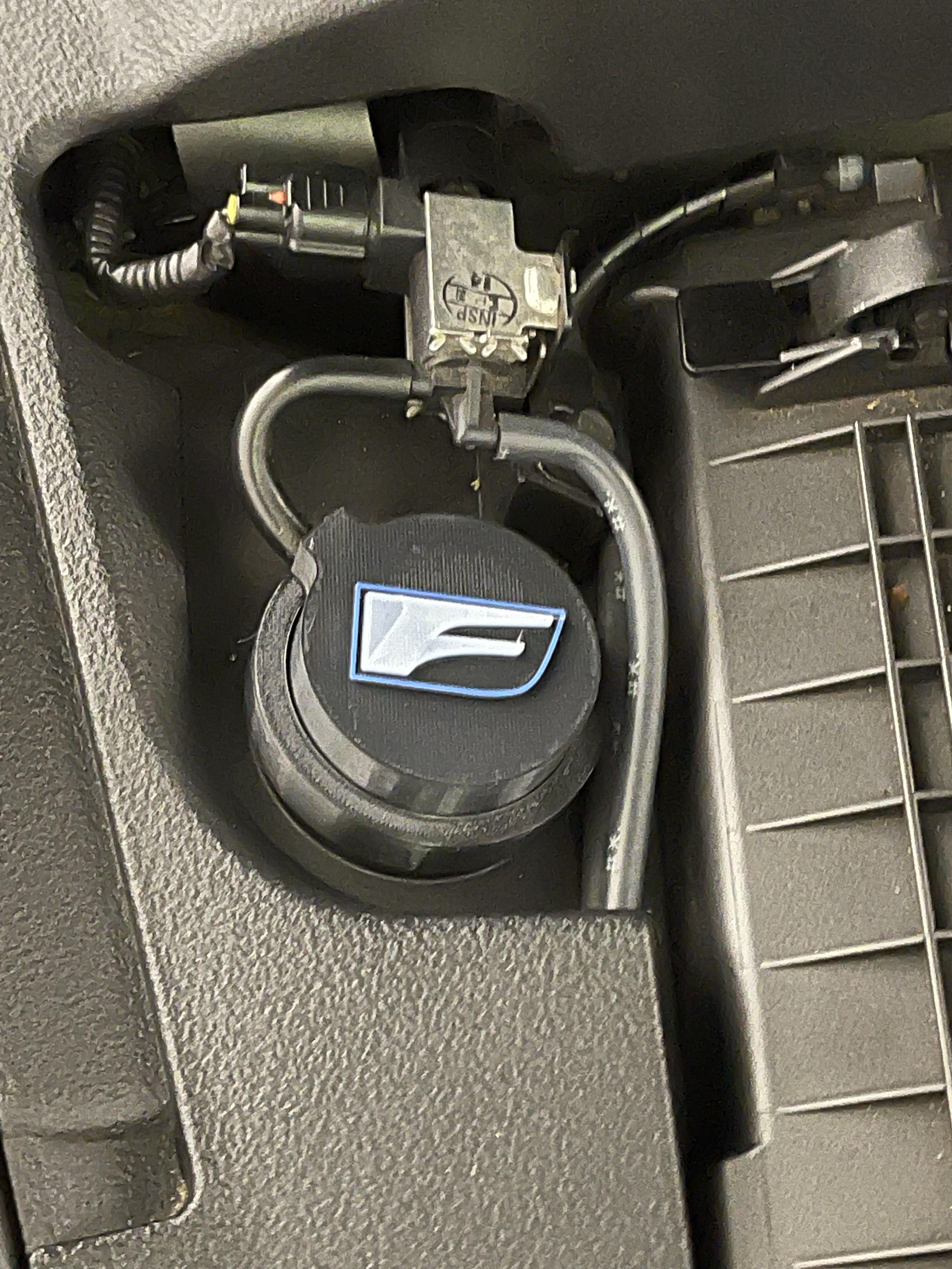 Lexus ISF - Air Box Canister Cover