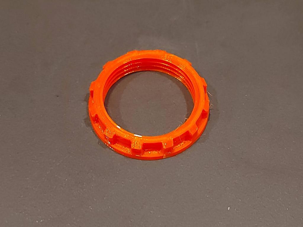 Miniatura 2 do modelo 3D E14 Lamp Shade Collar Ring