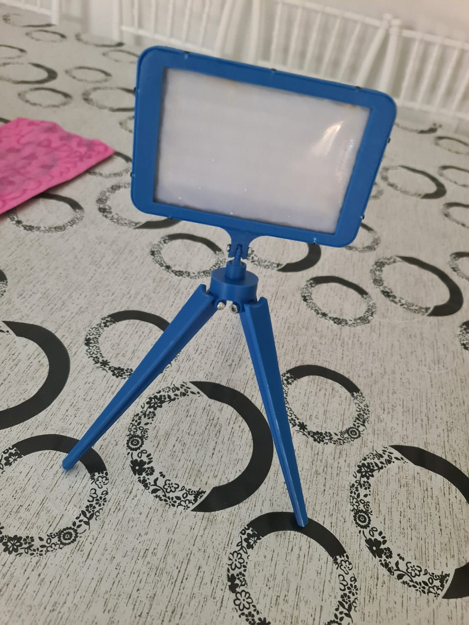 Desk Light With Stand