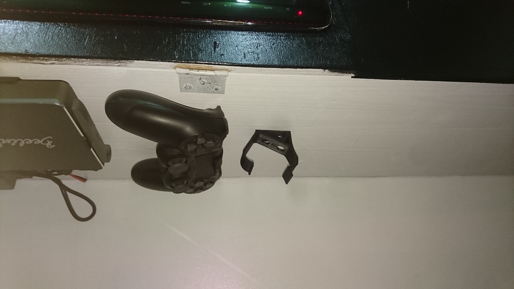 Miniatura 2 do modelo 3D PS4 Controller Wall Mount
