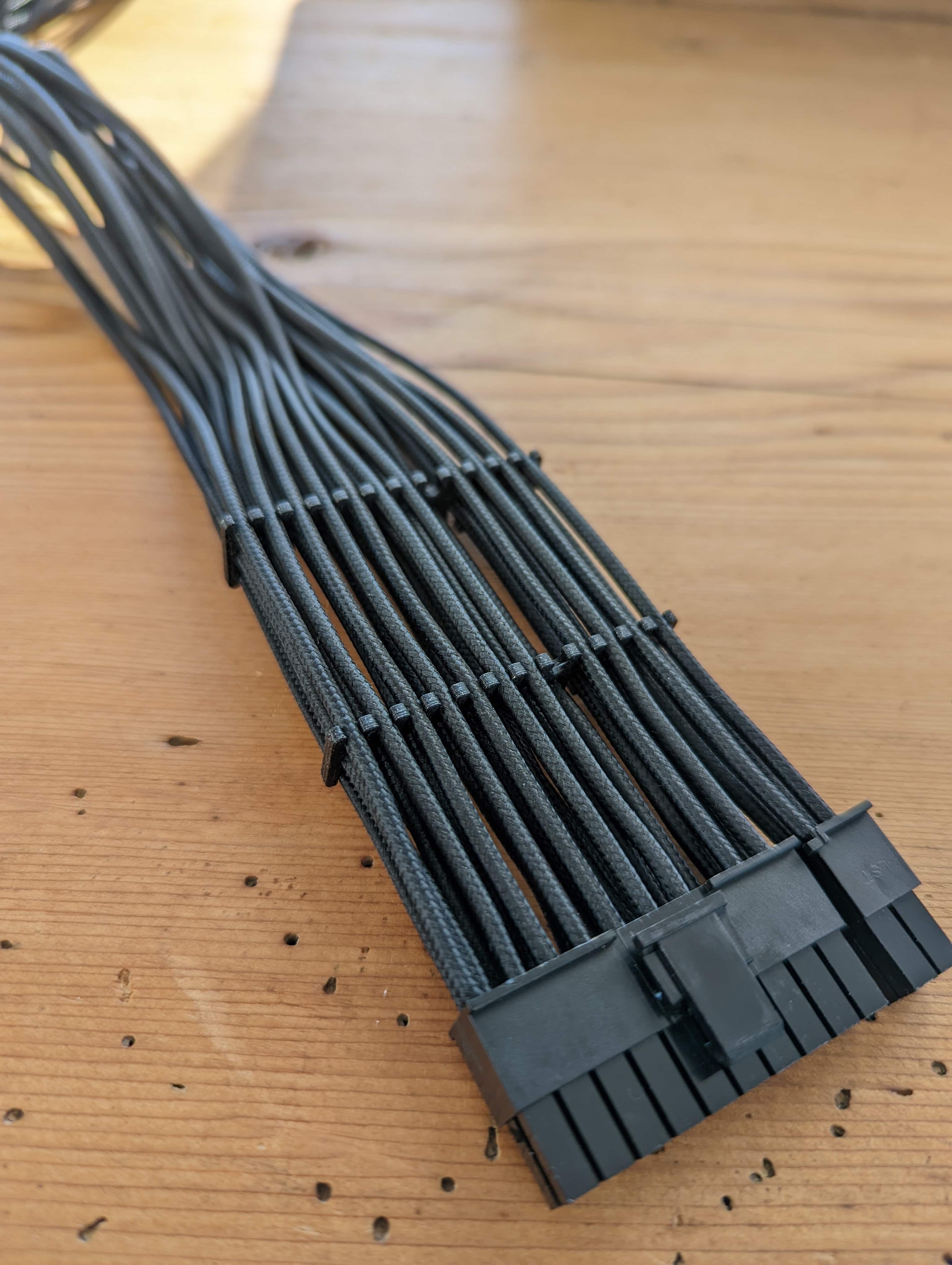 Cable Comb bequiet! 20+4-pin ATX