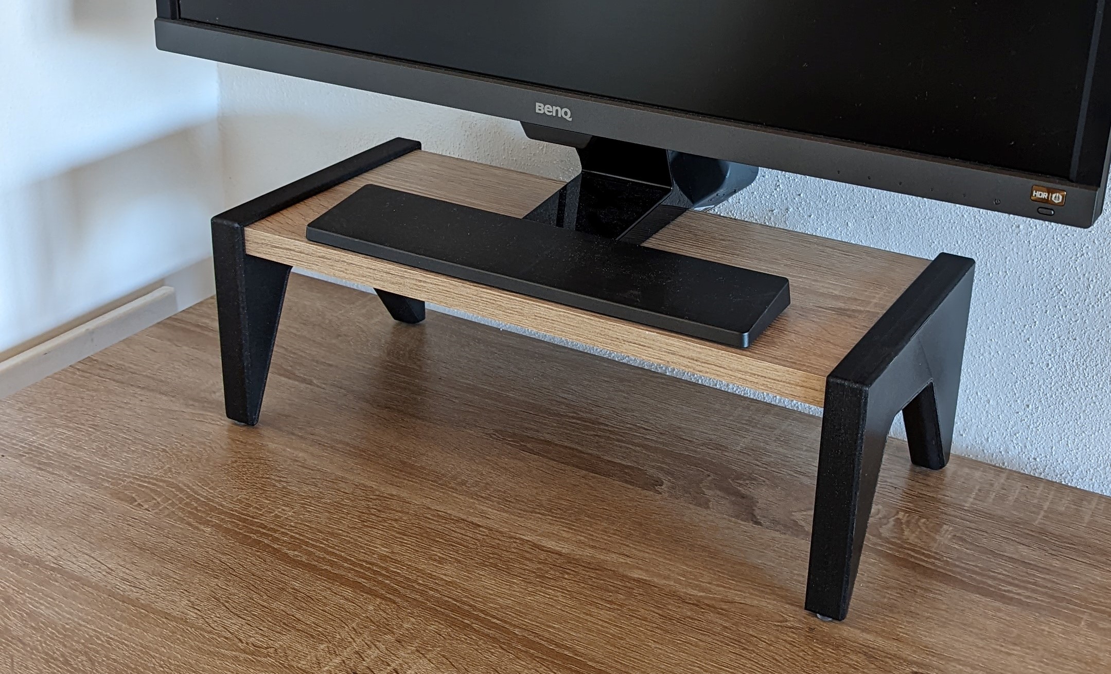 Monitor table base
