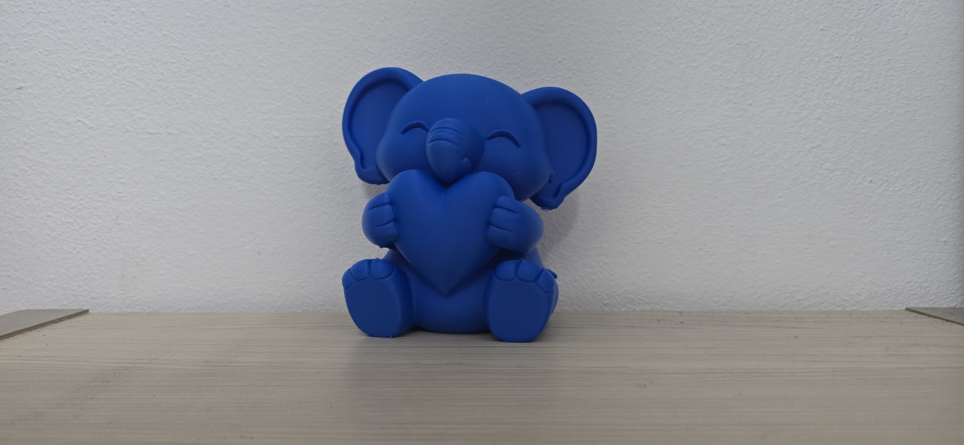 Cute Valentine Elephant with Heart Statue