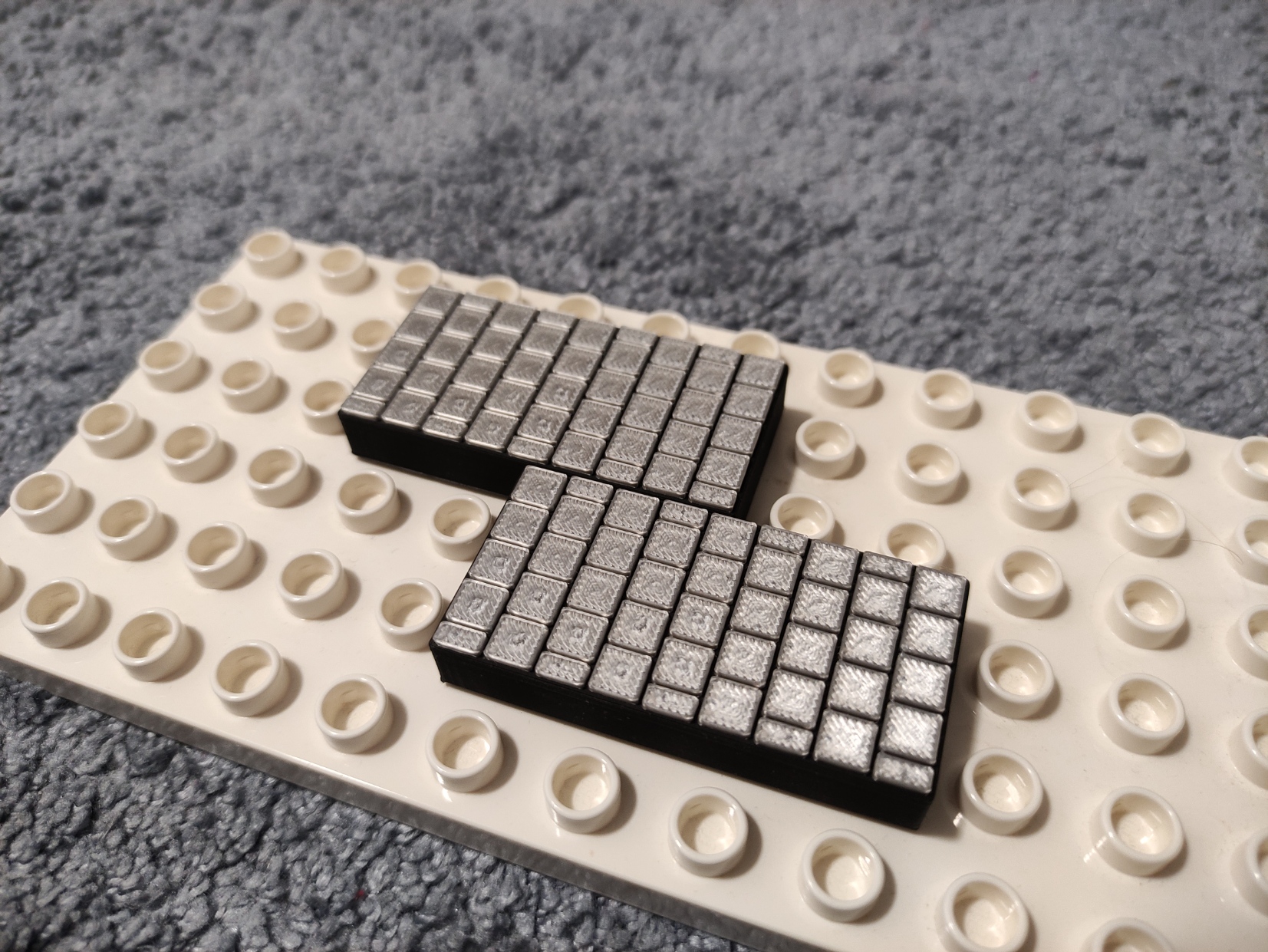 Duplo low bricks textured and smooth