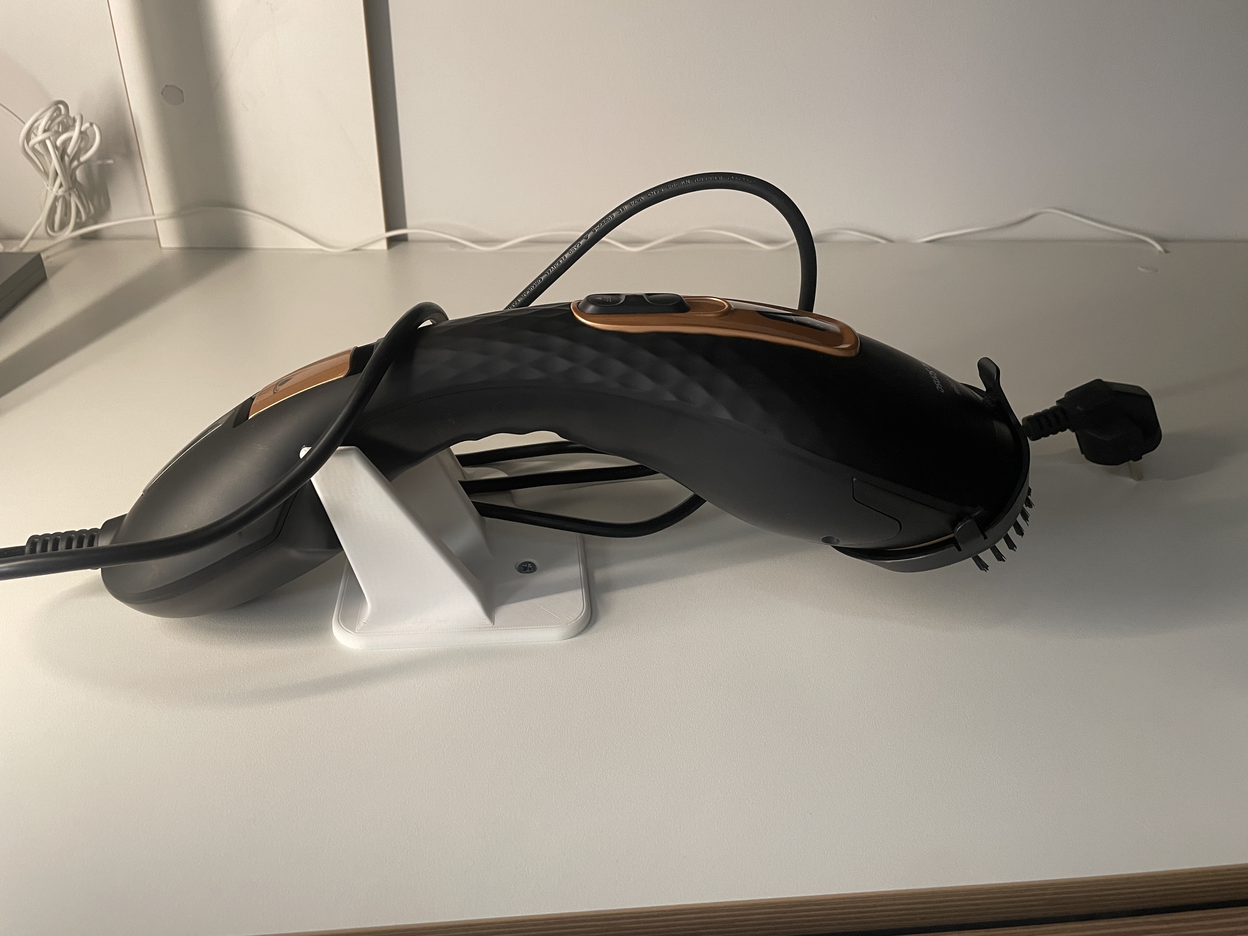Nordic sense steamer hanger
