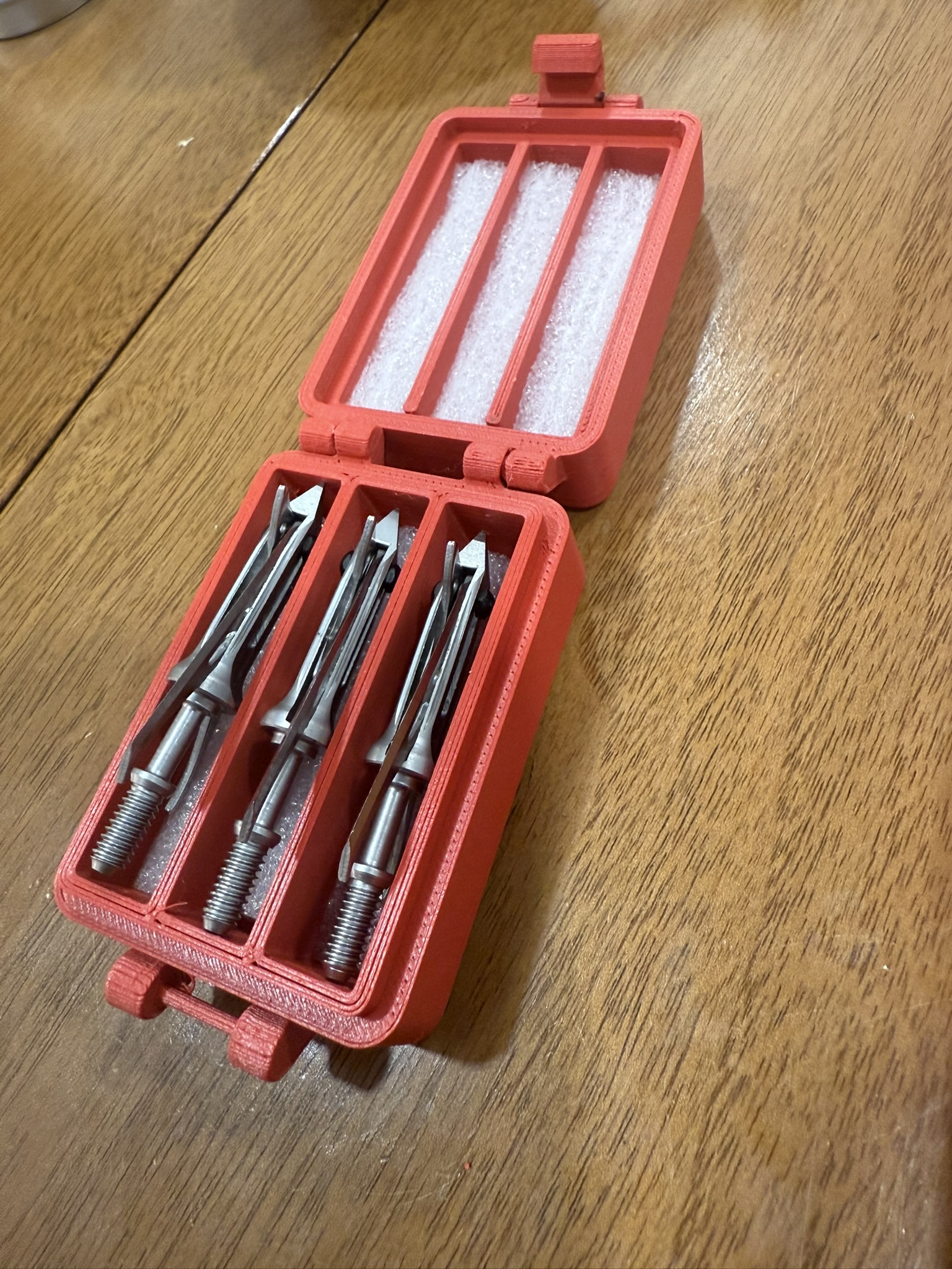 Ravin R101 Broadhead Container