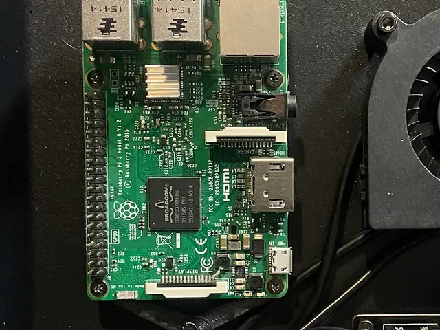 Anycubic 4max Pro (1.0) Raspberry Pi mount