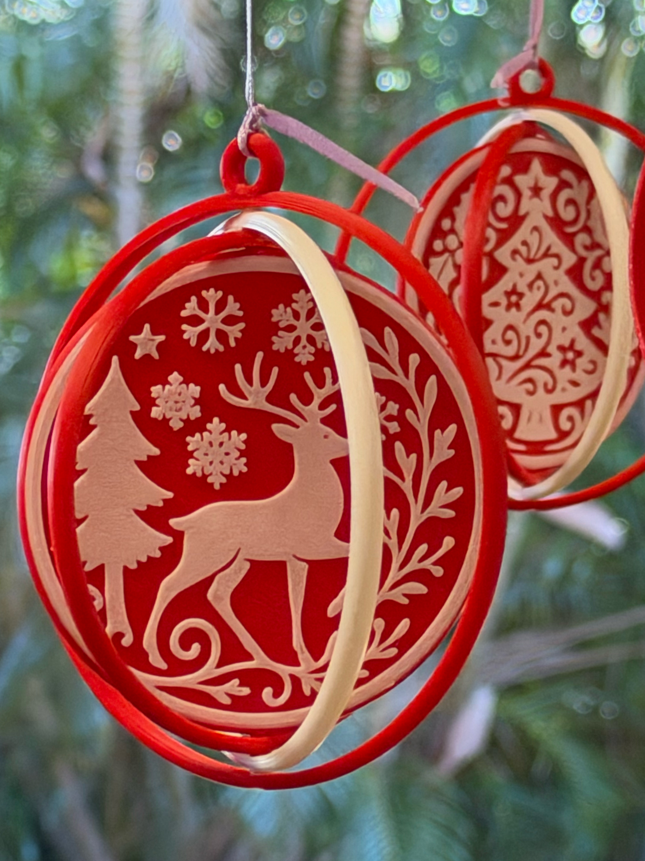 Spinning Christmas Ornaments