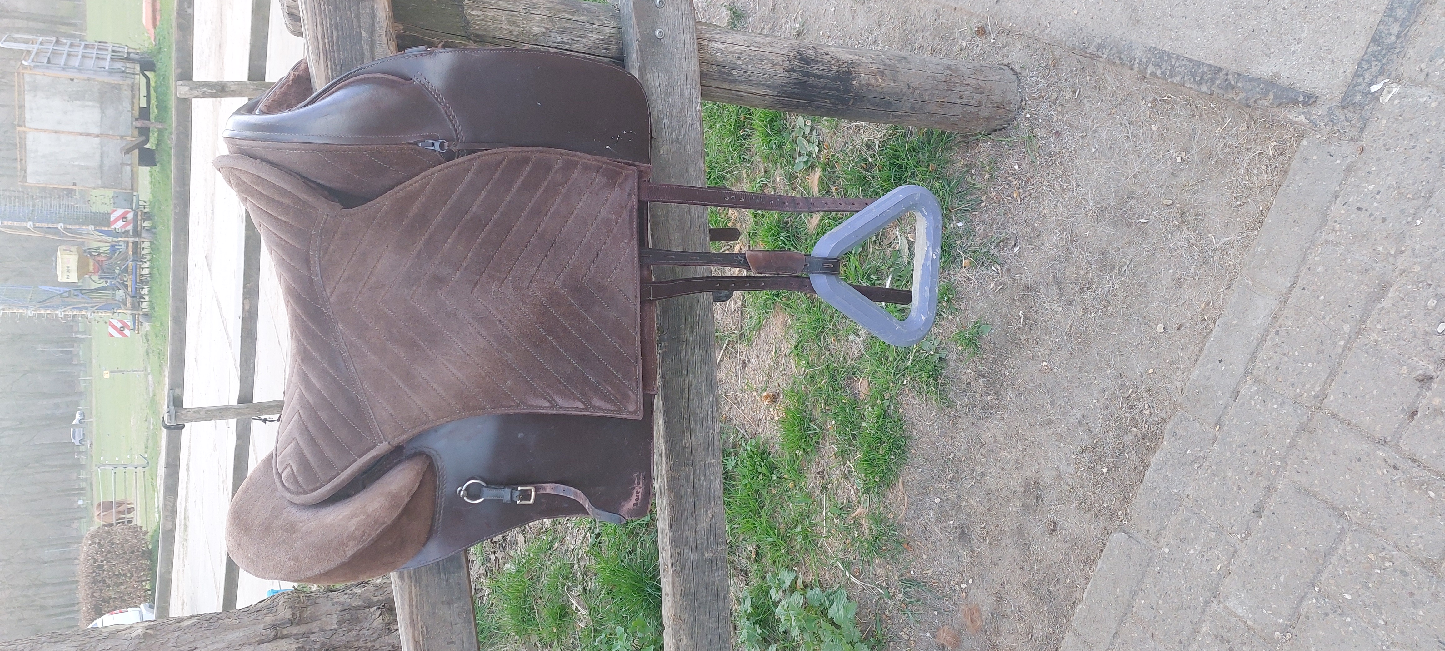 Stirrup triangle — thumbnail 2