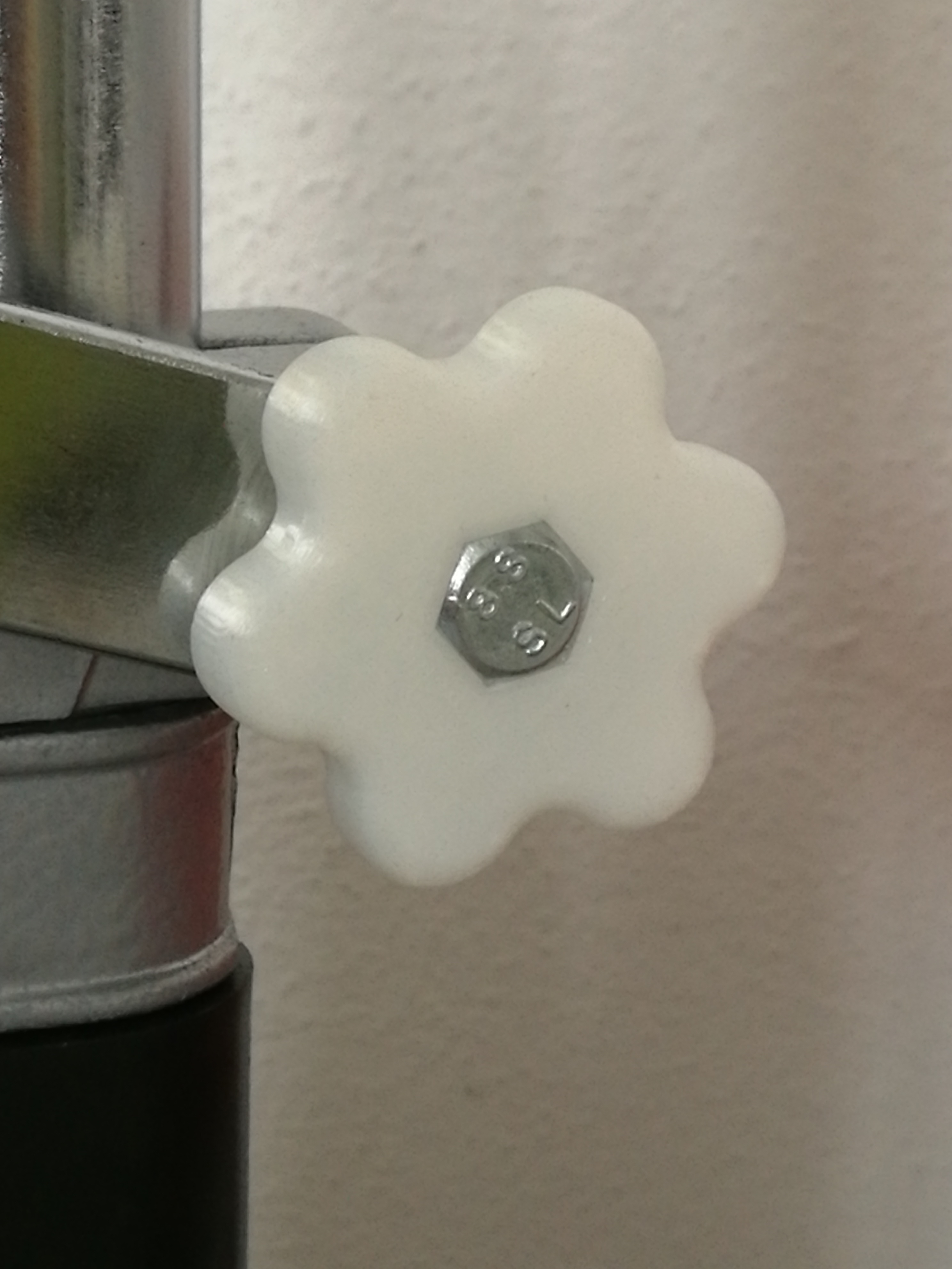 Bolt nut knob