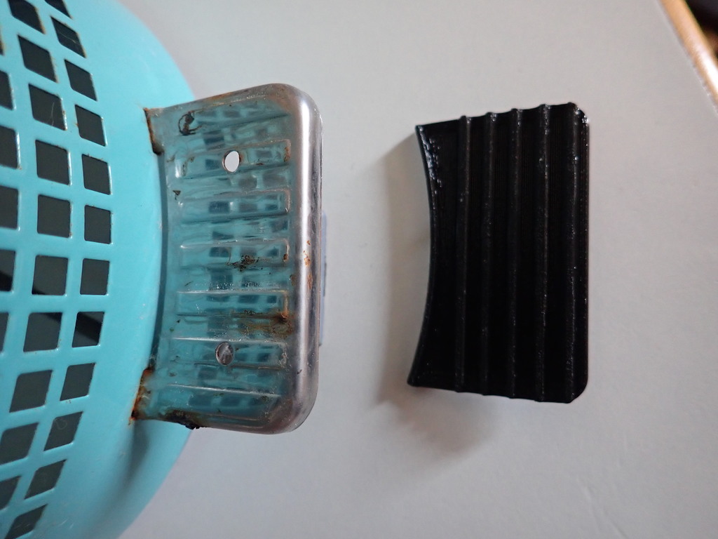 rubber pedal for bathroom trash can