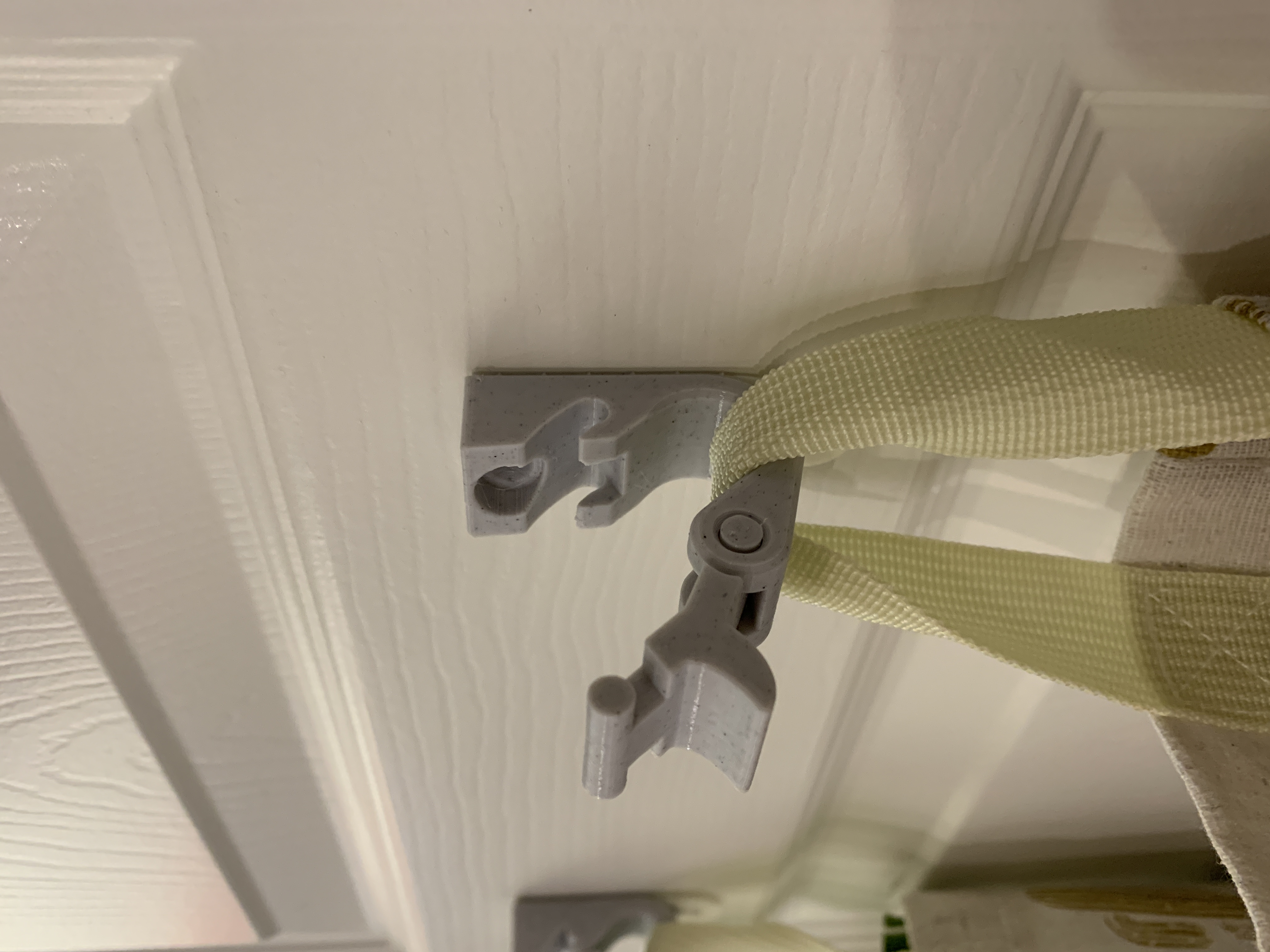 Miniatura 6 do modelo 3D Wall hook with latch
