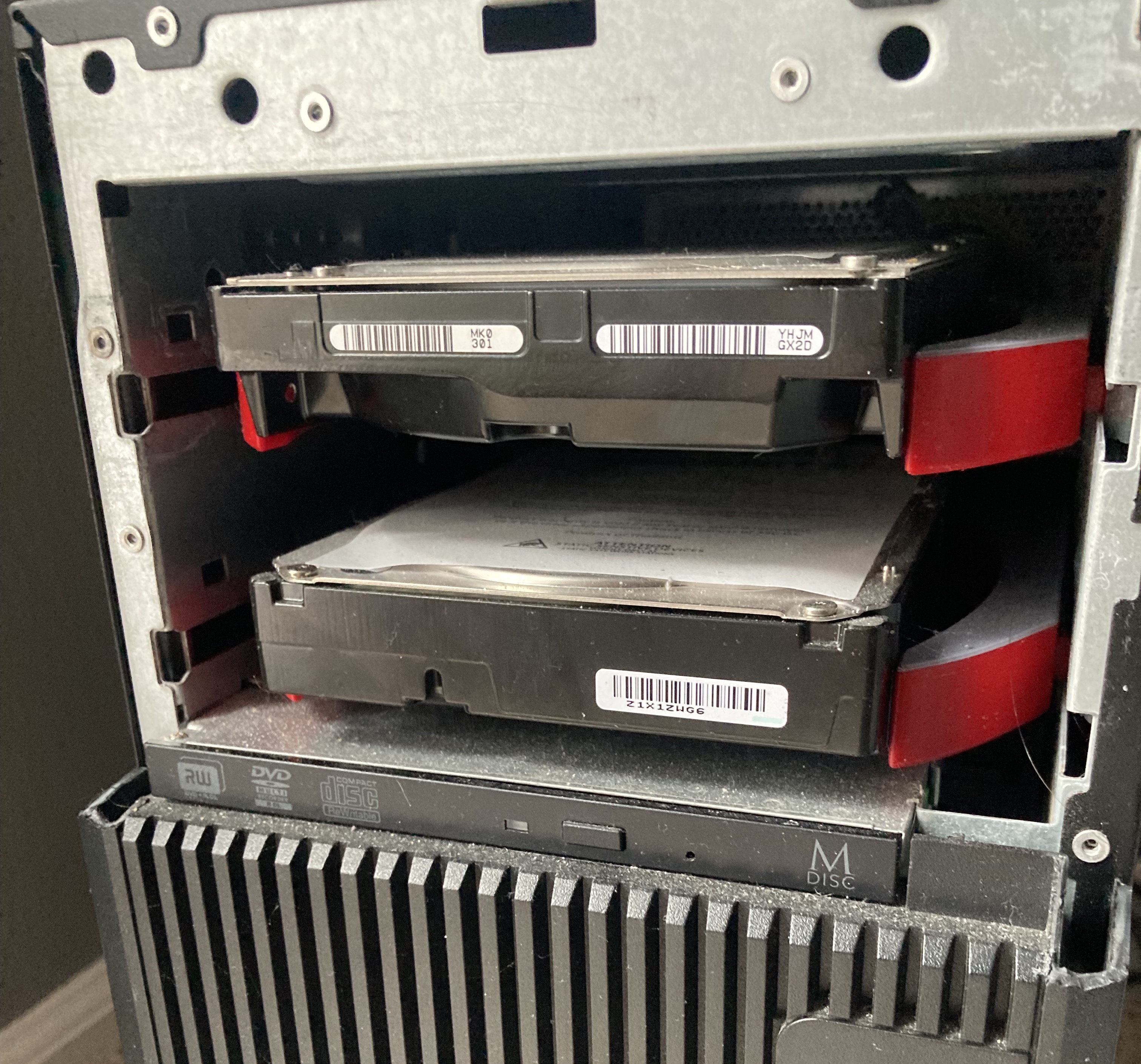 3.5" Hard Drive to 5.25" Drive Bay Adapter